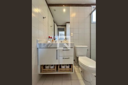 Banheiro de apartamento para alugar com 3 quartos, 112m² em Jardim Chapadão, Campinas