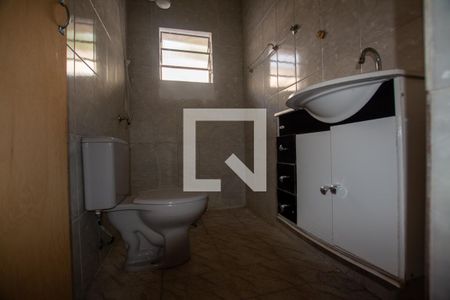 Banheiro de casa à venda com 3 quartos, 90m² em Jardim Santos Dumont, São Paulo