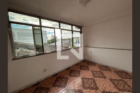 Sala de casa para alugar com 1 quarto, 70m² em Guadalupe, Rio de Janeiro