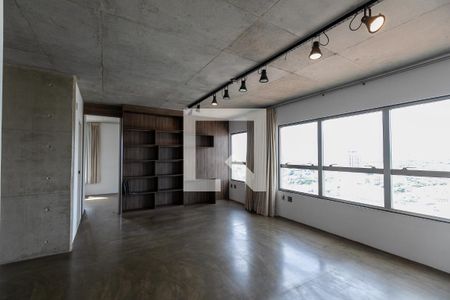 Sala de apartamento à venda com 1 quarto, 74m² em Cambuí, Campinas