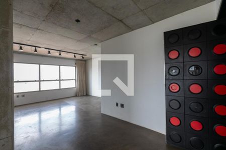 Sala de apartamento à venda com 1 quarto, 74m² em Cambuí, Campinas
