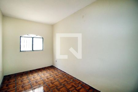 Sala de casa para alugar com 1 quarto, 70m² em Brás de Pina, Rio de Janeiro