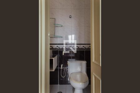 Banheiro da Suíte 1 de apartamento para alugar com 3 quartos, 86m² em Santa Terezinha, São Bernardo do Campo