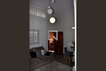 Detalhe - Casa 01 - Sala de casa à venda com 8 quartos, 430m² em Vila Mangalot, São Paulo