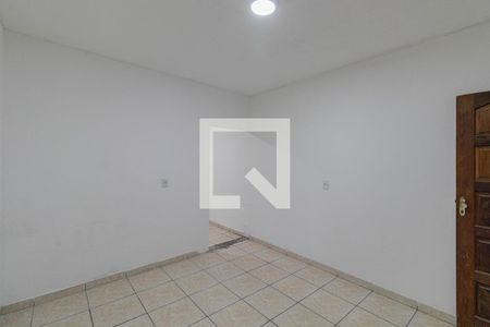 Quarto 1 de casa para alugar com 2 quartos, 50m² em Conjunto Residencial José Bonifácio, São Paulo