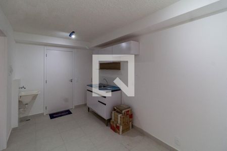 Sala de apartamento para alugar com 1 quarto, 30m² em Parque Industrial Tomas Edson, São Paulo