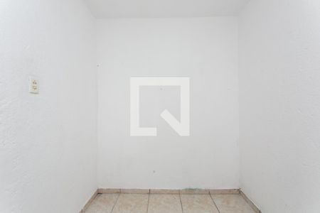 Quarto de casa para alugar com 2 quartos, 50m² em Conjunto Residencial José Bonifácio, São Paulo