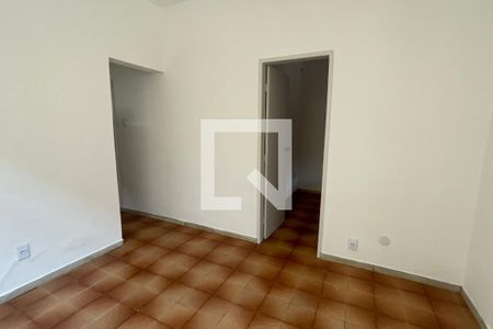 Sala de casa para alugar com 2 quartos, 65m² em Parque Centenario, Duque de Caxias