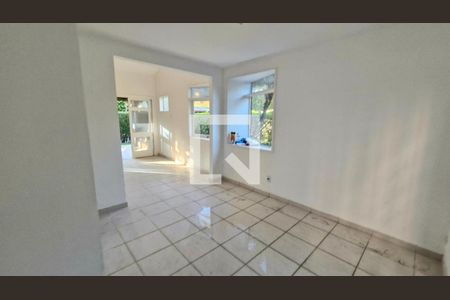 Casa de Condomínio para alugar com 4 quartos, 170m² em Vargem Grande, Rio de Janeiro