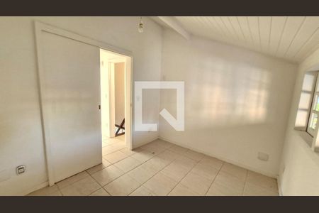 Casa de Condomínio para alugar com 4 quartos, 170m² em Vargem Grande, Rio de Janeiro