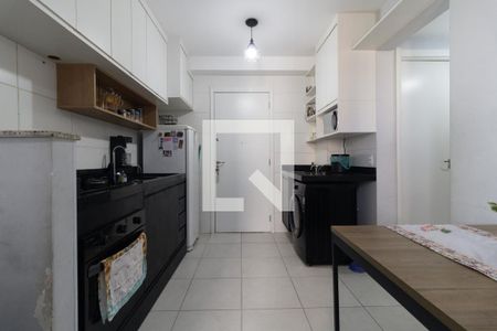 Cozinha  de apartamento para alugar com 2 quartos, 34m² em Parque Fongaro, São Paulo