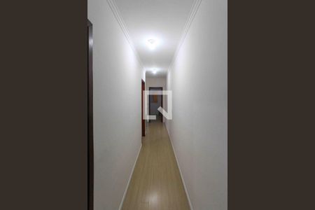 Corredor de casa à venda com 3 quartos, 90m² em Vila Ema, São Paulo