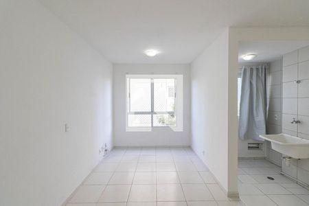Sala/Cozinha/Área de Serviço  de apartamento para alugar com 1 quarto, 34m² em Santa Etelvina, São Paulo