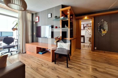 Sala de apartamento à venda com 3 quartos, 186m² em Icaraí, Niterói