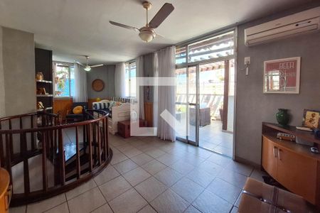 Sala 2 de apartamento à venda com 3 quartos, 186m² em Icaraí, Niterói