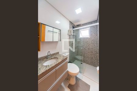 Banheiro  de apartamento à venda com 2 quartos, 121m² em Parque Sao Vicente, Santo André