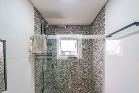 Banheiro  de apartamento à venda com 2 quartos, 121m² em Parque Sao Vicente, Santo André