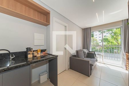 Sala - Cozinha Integrada de apartamento para alugar com 1 quarto, 27m² em Campo Belo, São Paulo