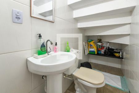 Lavabo de casa de condomínio para alugar com 2 quartos, 74m² em Sítio do Campo, Praia Grande
