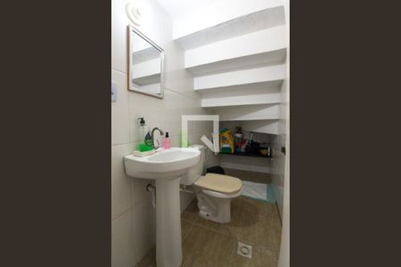 Lavabo de casa de condomínio para alugar com 2 quartos, 74m² em Sítio do Campo, Praia Grande