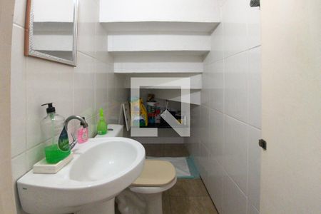 Lavabo  de casa de condomínio para alugar com 2 quartos, 74m² em Sítio do Campo, Praia Grande