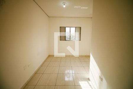 Casa para alugar com 2 quartos, 70m² em Jardim Melvi, Praia Grande