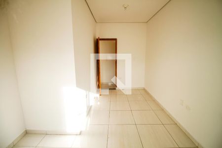 Casa para alugar com 2 quartos, 70m² em Jardim Melvi, Praia Grande