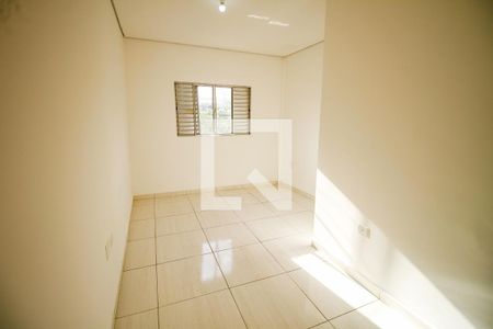 Casa para alugar com 2 quartos, 70m² em Jardim Melvi, Praia Grande