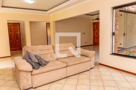 Sala de casa para alugar com 3 quartos, 600m² em Portal dos Nobres, Americana