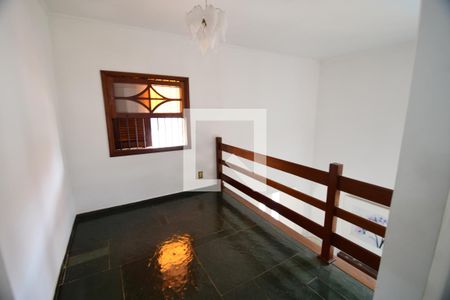 Mezanino de casa para alugar com 5 quartos, 290m² em Chácara Primavera, Campinas