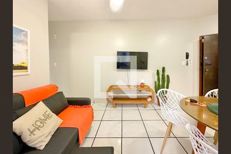 Sala de TV de apartamento para alugar com 1 quarto, 55m² em Cachoeira do Bom Jesus, Florianópolis