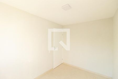 Quarto 1 de apartamento para alugar com 2 quartos, 38m² em Cosmos, Rio de Janeiro