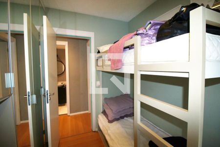 Quarto 2 de apartamento para alugar com 2 quartos, 49m² em Ramos, Rio de Janeiro