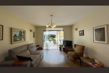 Sala de casa à venda com 3 quartos, 280m² em Campo Belo, São Paulo