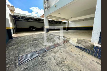 Apartamento à venda com 3 quartos, 77m² em Nova Floresta, Belo Horizonte