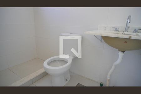 Banheiro 1 suite  de apartamento para alugar com 2 quartos, 61m² em Azenha, Porto Alegre