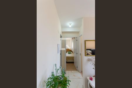 Corredor de apartamento para alugar com 2 quartos, 38m² em Vila Amélia, São Paulo