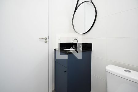 banheiro de apartamento para alugar com 1 quarto, 25m² em Pinheiros, São Paulo