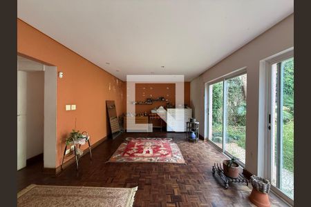 Casa à venda com 4 quartos, 403m² em Pacaembu, São Paulo