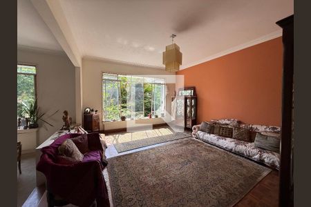 Casa à venda com 4 quartos, 403m² em Pacaembu, São Paulo