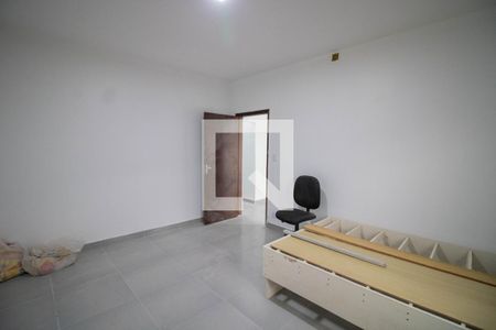 QUARTO 1 de casa à venda com 3 quartos, 400m² em Chora Menino, São Paulo