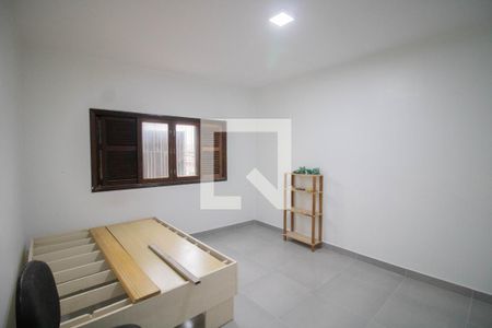 QUARTO 1 de casa à venda com 3 quartos, 400m² em Chora Menino, São Paulo