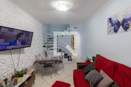 Sala de casa de condomínio à venda com 2 quartos, 70m² em Burgo Paulista, São Paulo