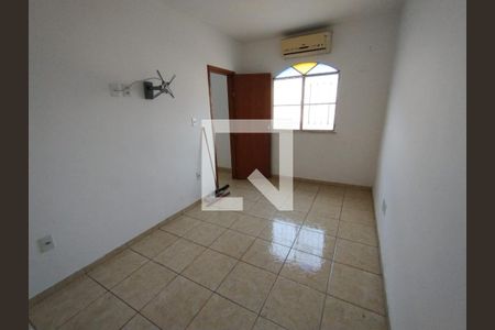 Sala de casa para alugar com 5 quartos, 300m² em Senador Camará, Rio de Janeiro