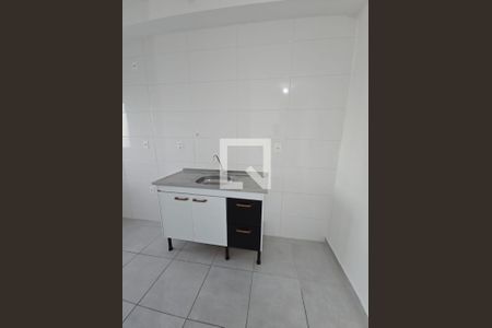 Cozinha de apartamento para alugar com 2 quartos, 43m² em Jardim Jacinto, Jacareí