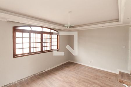 Sala de casa para alugar com 3 quartos, 130m² em Vila Paiva, São Paulo