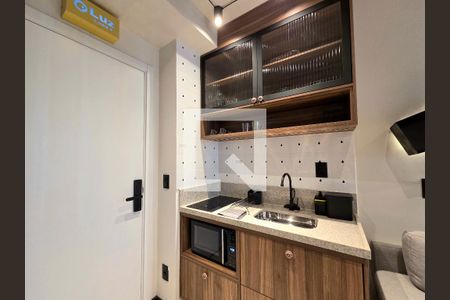 Cozinha de apartamento para alugar com 1 quarto, 30m² em Vila Nova Conceição, São Paulo