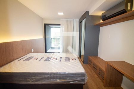 Sala / Quarto - Studio de kitnet/studio para alugar com 1 quarto, 33m² em Vila Cordeiro, São Paulo