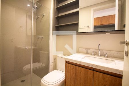 Banheiro de kitnet/studio para alugar com 1 quarto, 33m² em Vila Cordeiro, São Paulo