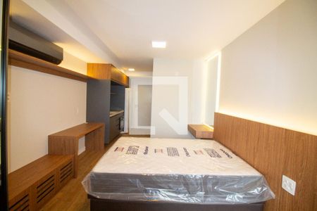 Sala / Quarto - Studio de kitnet/studio para alugar com 1 quarto, 33m² em Vila Cordeiro, São Paulo
